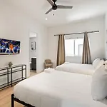 Hirise - Modern Luxe - Jacuzzi - Heart Of Old Town
